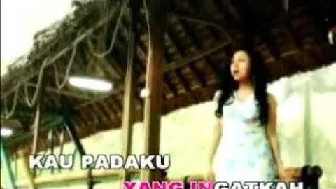 Ratih Purwasih - Antara Benci Dan Rindu [Official Music Video]