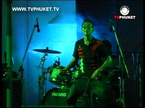 TV PHUKET งานตรุษจีน ย้อนอดีตเมืองภูเก็ต 2556 วง  Klear เพลง นางแมว