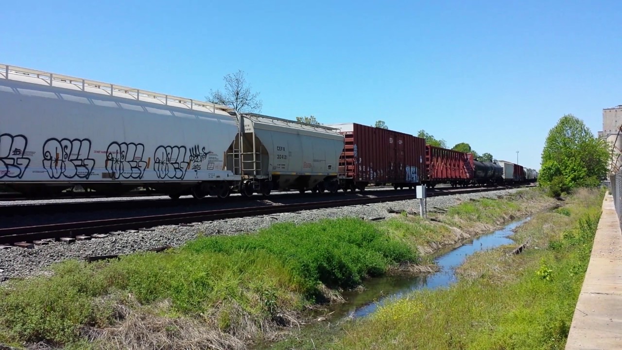 UP mixed freight charges through Jonesboro, Arkansas 23March2017 YouTube