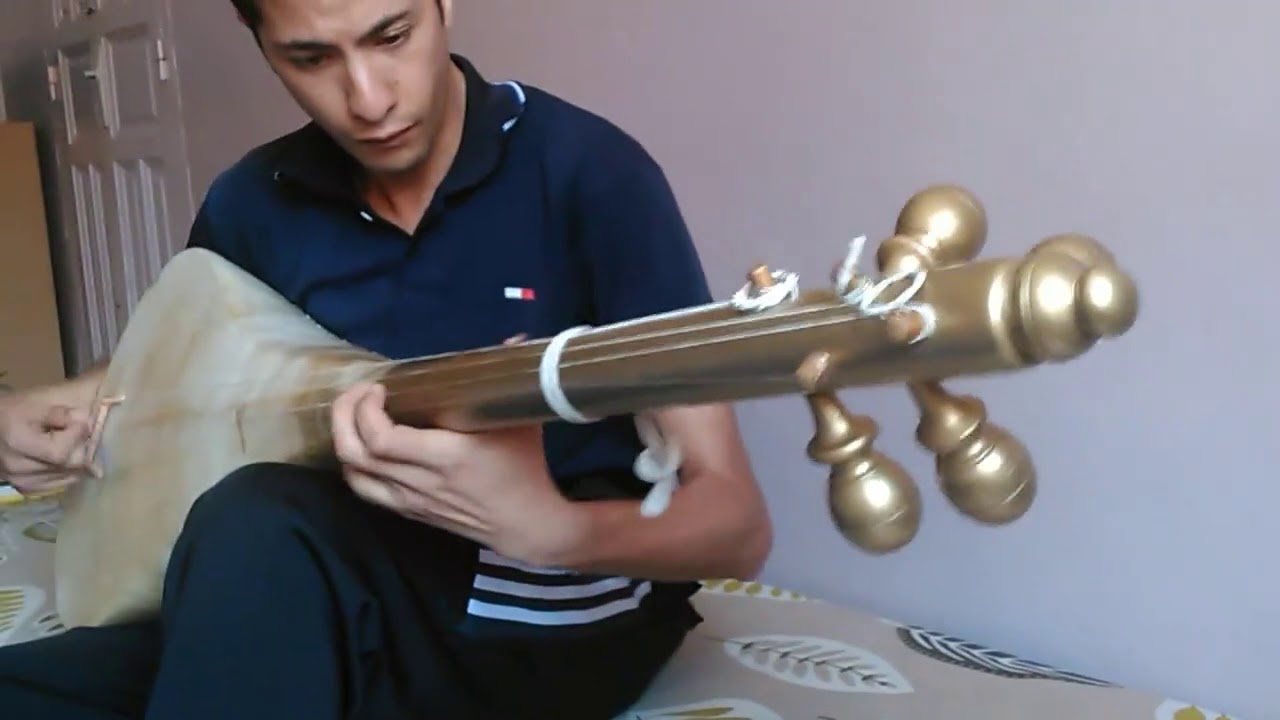 لحظات موسيقية جميلة🎼 يوثقها الفنان الصديق #عبدو المغاري بعدسته 📹أداء يوسف ايت الحاج