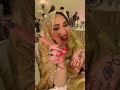 انا واحدة واقعية
