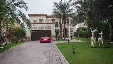 Stunning Venetian Lake View Garden Hall