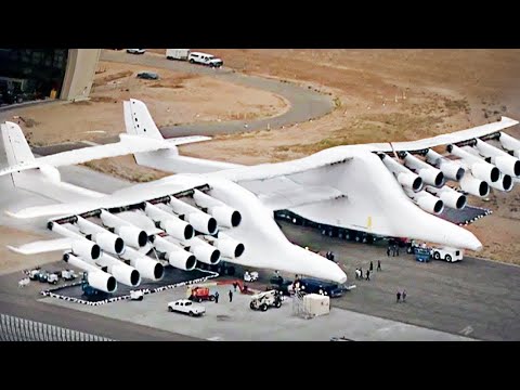 10 Abnormally Large Airplanes That Actually Exist