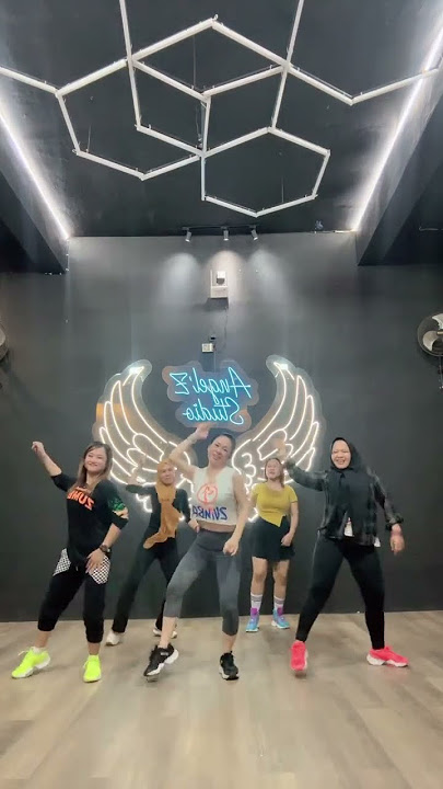 Mabuk Janda #zumba #zumbacommunity #zumbaindonesia