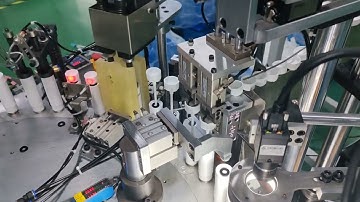 Automatic glue sticks assembly machine
