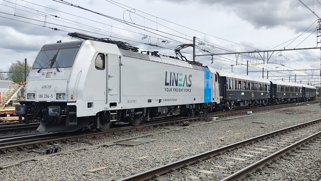 Venise-Simplon-Orient-Express à Schaerbeek (+ klaxons !)