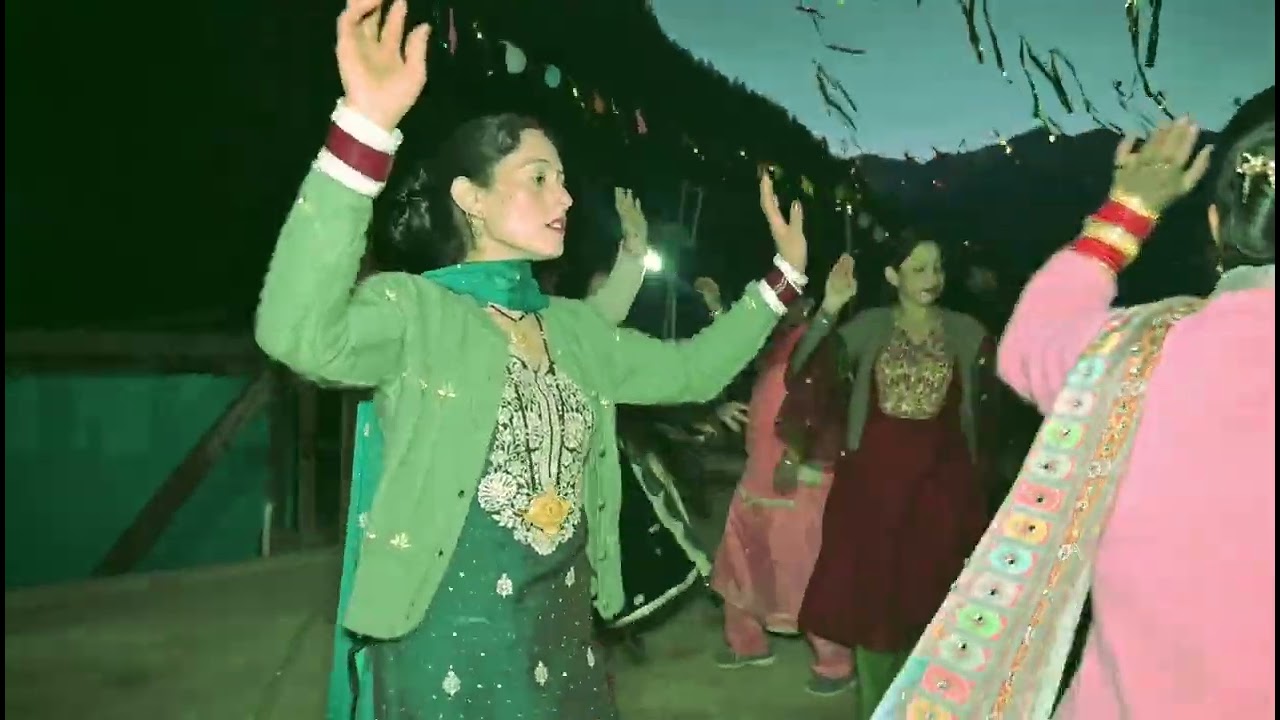 Paddar marige dance at Dundhi paddar