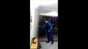 Cửa kính xếp trượt AMG