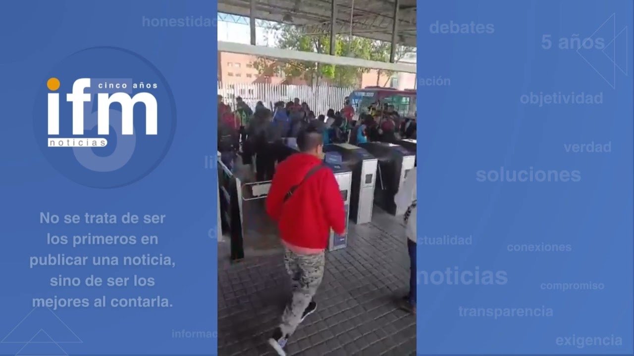 Indígenas Emberá protagonizan 'colatón' en Portal 80 de Transmilenio