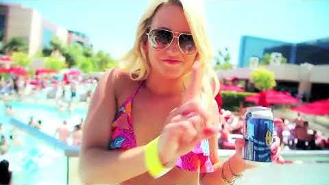 Video wet bikini