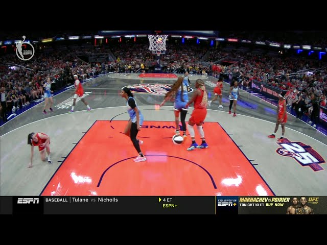 🤐 Angel Reese KNOCKS DOWN Caitlin Clark Then TAUNTS Her, NO CALL | Chicago Sky vs Indiana Fever class=