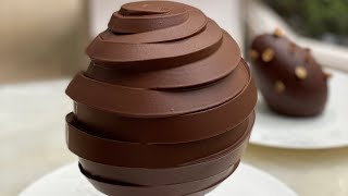 Chocolate Praliné Caramel Easter Egg