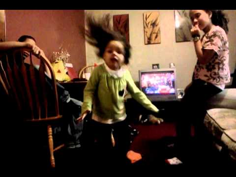 Ciara and Tyanna dancing to whip my hair