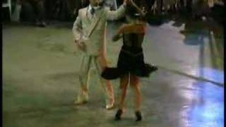 Video thumbnail of "Geraldine y Javier - La Yumba (2002)"