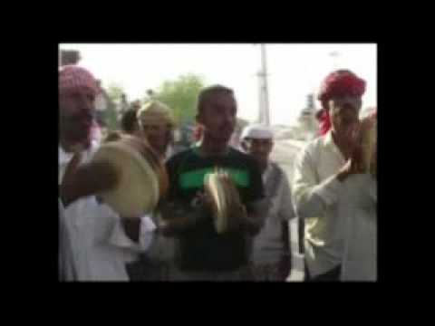 احبه وهو مني بعيد 