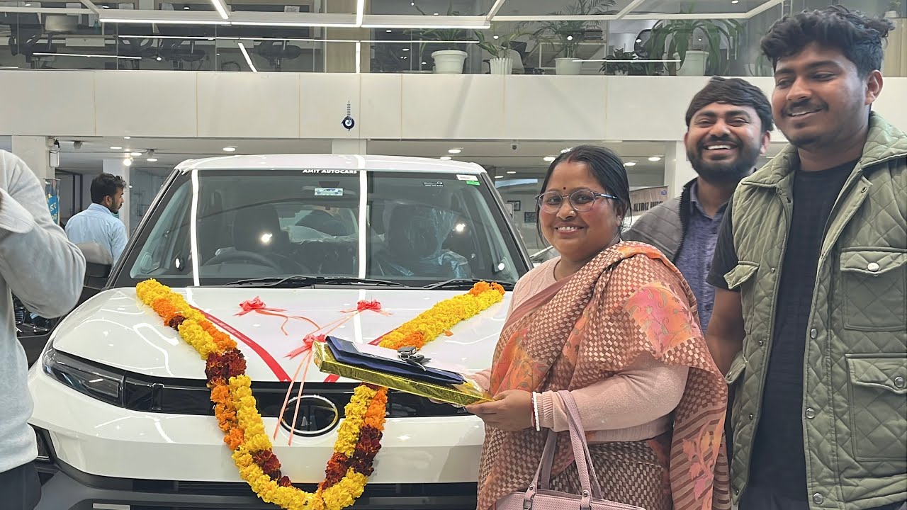 Обновленный Tata Punch белого цвета || Доставка базовой модели Tata Punch 