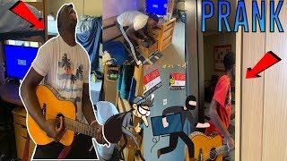 WE GOT ROBBED PRANK ON ROOMMATE!!!|| (FUNNY)|| College Edition