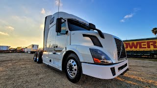 2015 Volvo VNL 670