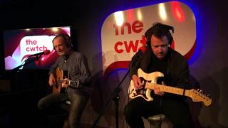 The Cwtch: Travis - Magnificent Time LIVE