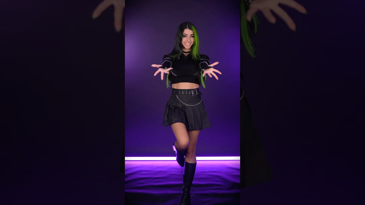 What do you think? 🖤 #foryou #helpmemakethismakesense #trending #gothclub #emo #dance #cosplay