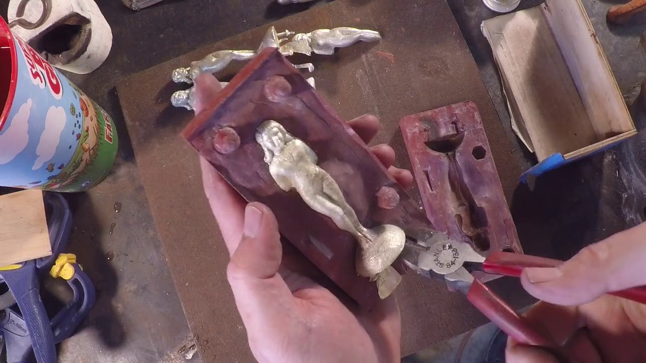 Casting Seventeen Bettie Page Rat Rod Hood Ornaments in Pewter - Episode 102