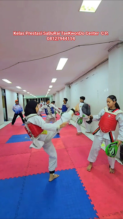Latihan Tehnik Kombinasi Tendangan Momtong & Eogol#masteramrilyusam#berbagi pengalaman#foryou👊🇲🇨💪🎖🙏