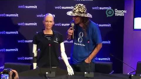 Sofia AI Robot Speaks To Press At Web Summit 2017