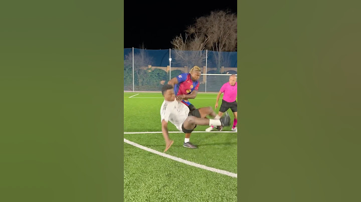 Pass the ball or the player passes but both at the same time can't pass 😤😡 #viral #trending