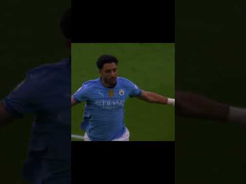 ياخد عليه البوشكاش عايزه اوجه رسالة لي عمر مرموش