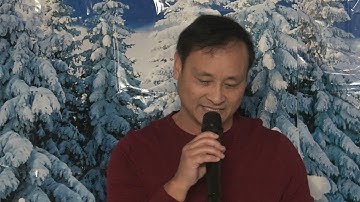 Nguyễn Khuê trình bày " Mùa Xuân Đó Có Em" (Cali 25/12/2021)