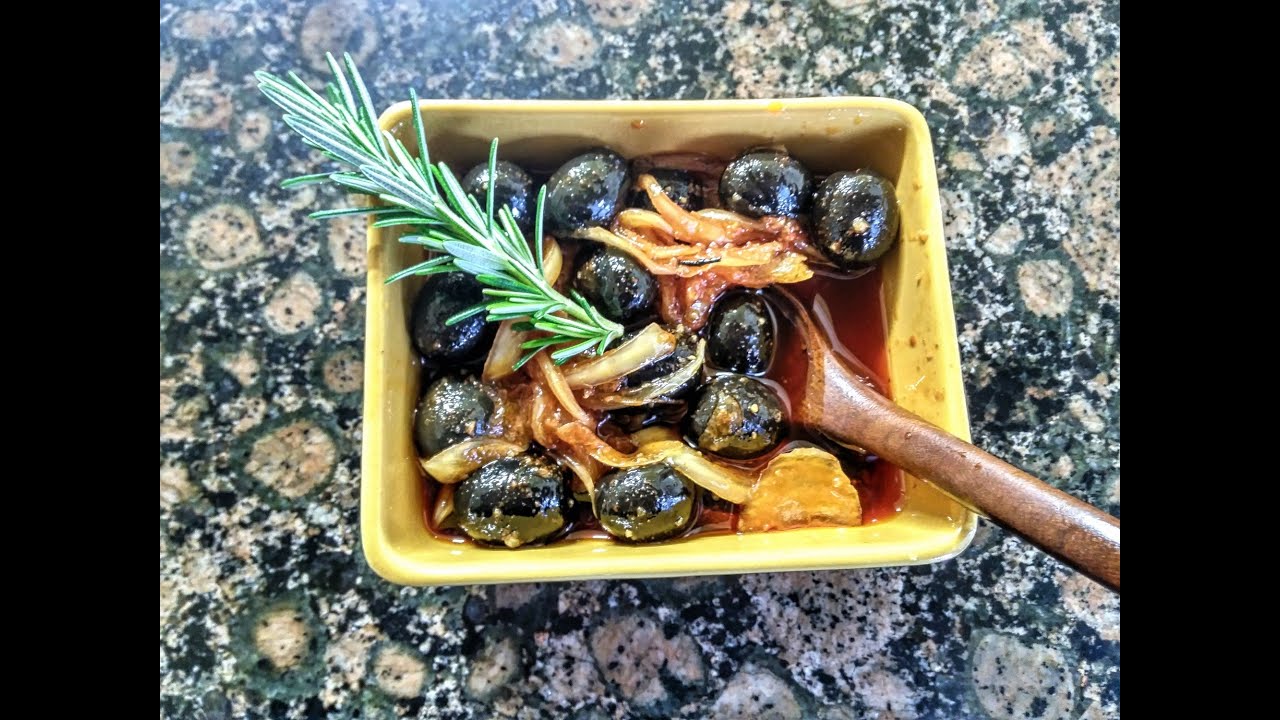 Aceitunas aliñadas de aperitivo | Receta paso a paso