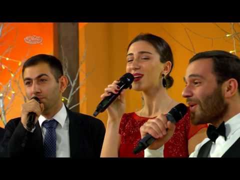 საახალწლო სიმღერების განსხვავებული ვერსიები ,,გვიან შუადღეში\"