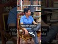 El Grillo: Un libro de filosofía equivale a cuatro mil libros de autoayuda