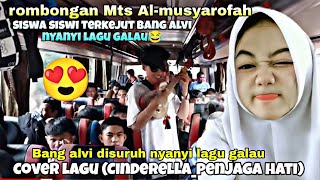 PENGAMEN ANYER//SEMUA TERKEJUT PAS BANG ALVI NYANYI LAGU GALAU😂 😍🥰