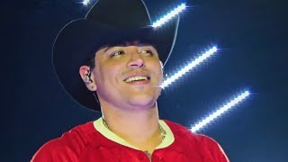 The World at Your Feet / The Dreamed Love - Grupo Firme