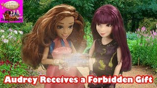 Audrey Receives a Forbidden Gift - Part 5 - Descendants Friendship Series