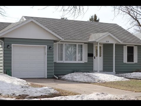 1819 9th Ave N, Grand Forks, ND home video tour