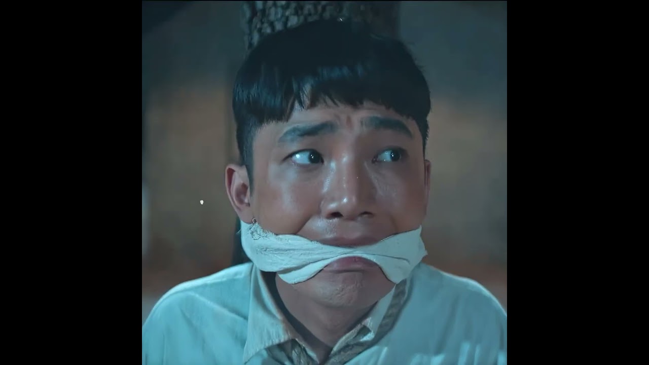 A new soldier was cleaning up bodies on the battlefield. #fouyou #movies