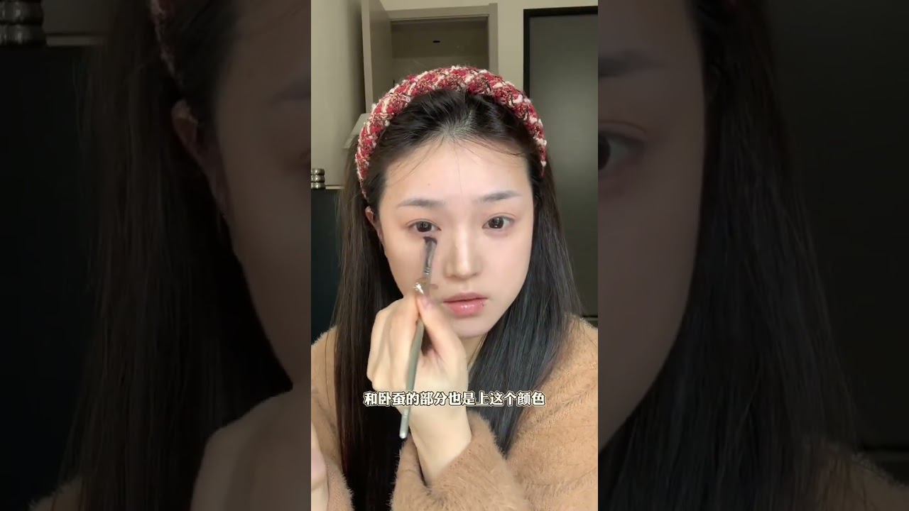 High-quality makeup for autumn and winter atmosphere the grandeur and laziness of a square