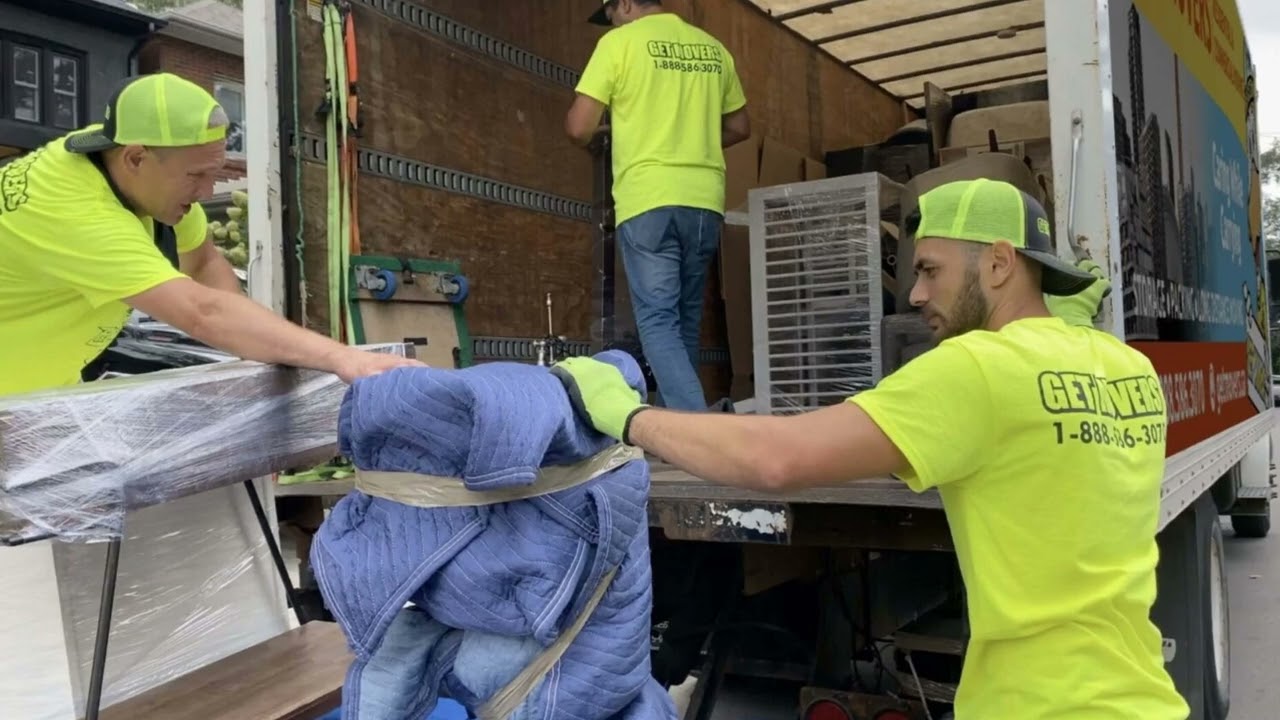 Get Movers in Whitby, ON | L1R 2S6