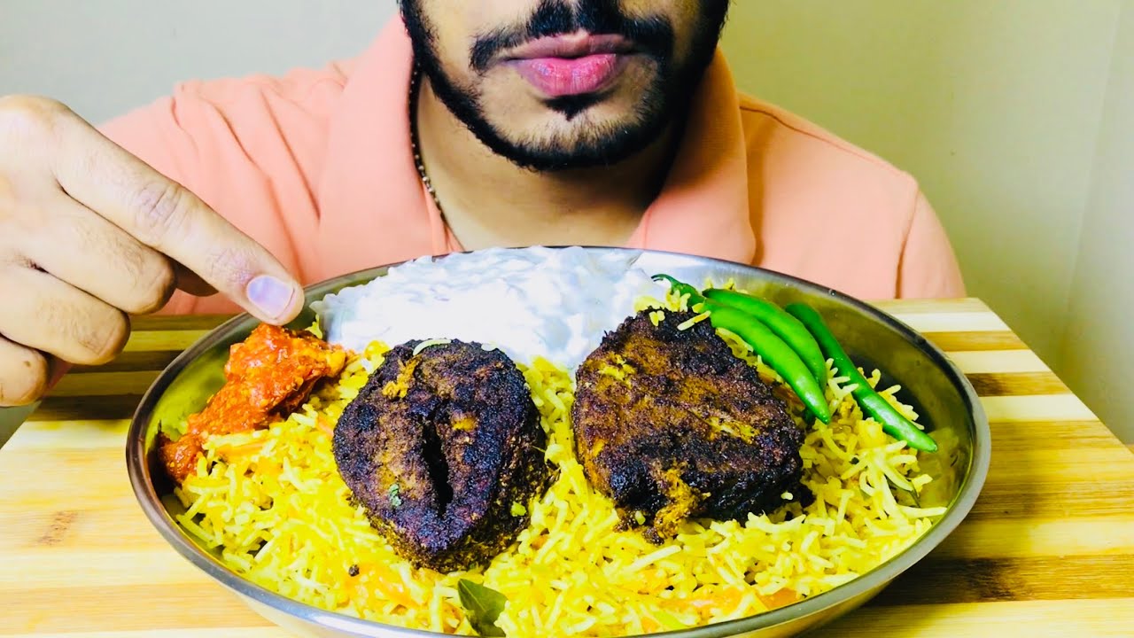 FISH BIRYANI ,,GREEN CHILLI,, YOGURT,, MANGO PICKLE,, EATING REAL