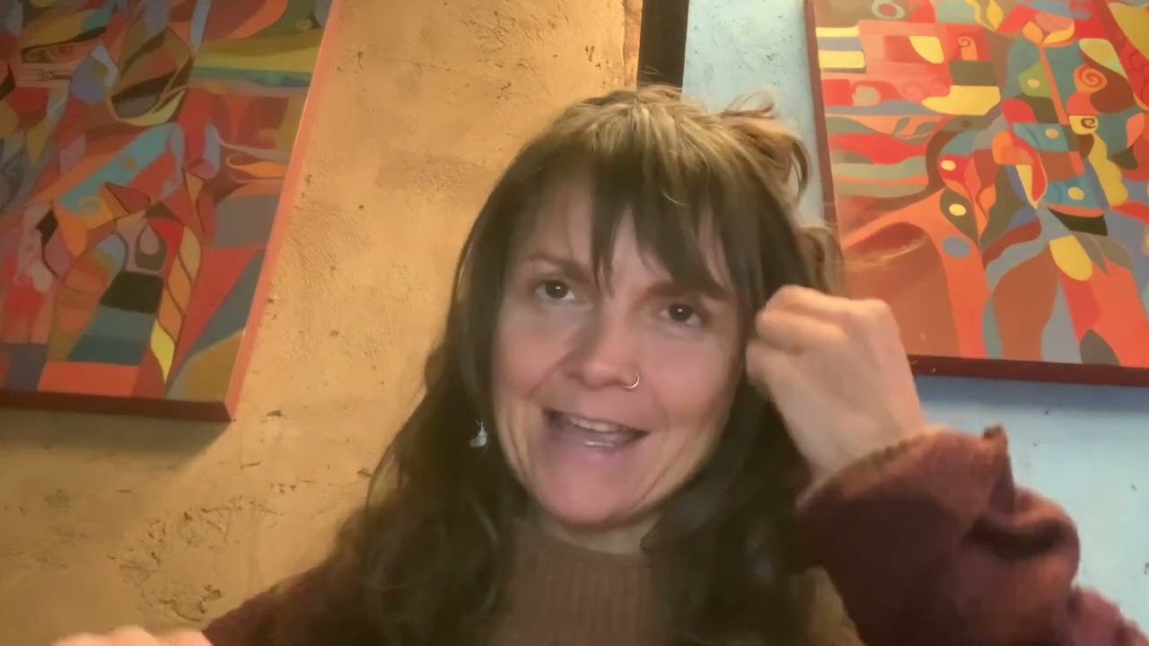Birth with a stick in her mouth