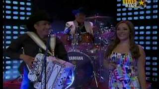 MYRIAM Y PACO BARRON POPURRI DE VICENTE FERNANDEZ chords