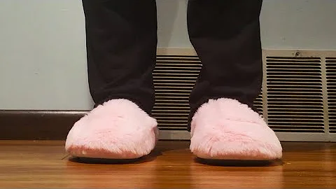 The Absolute SOFTEST Fuzzy Slippers EVER.