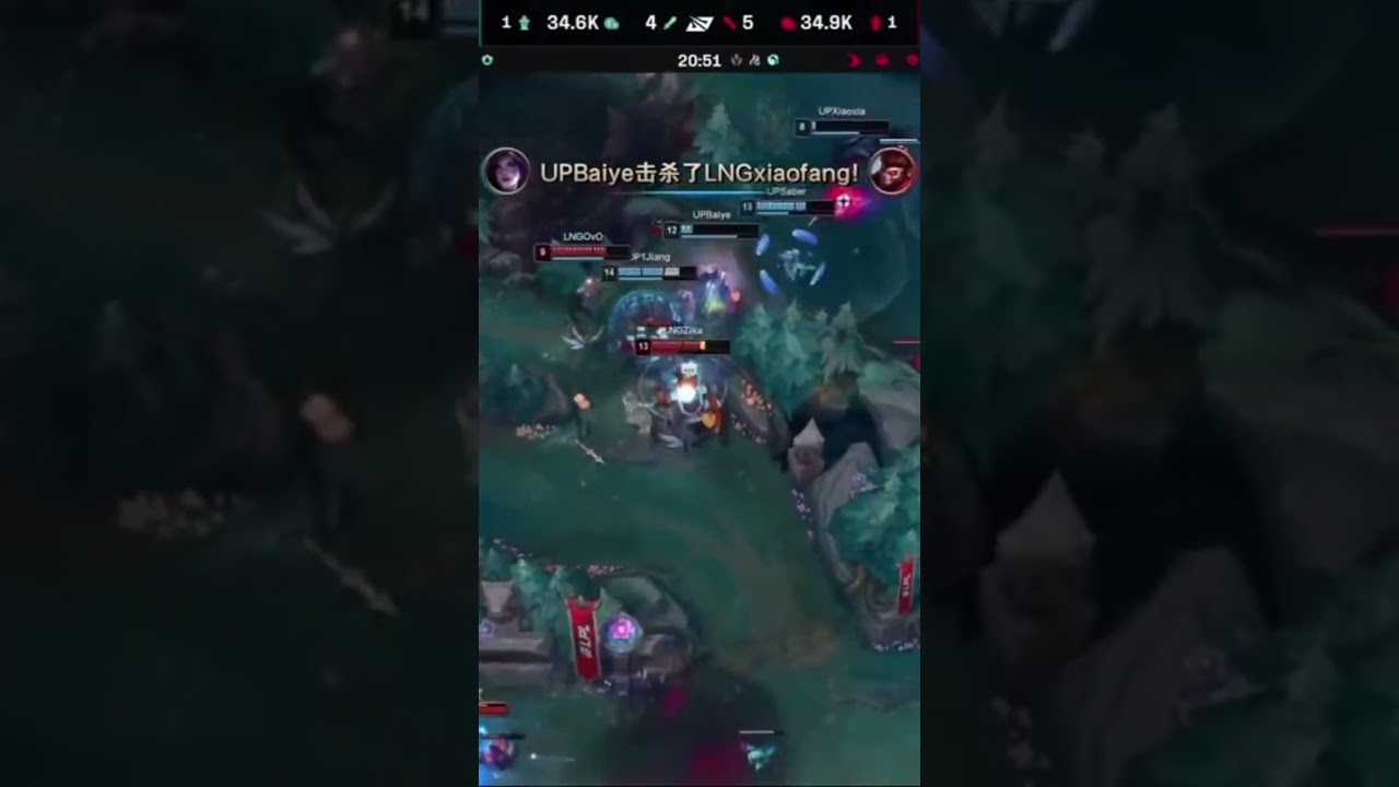 Baiye carriando a su equipo 