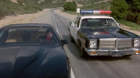 Kara Şimşek Polis Sahnesi - 1. Sezon 1. Bölüm