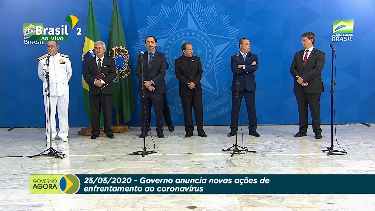 Coletiva de Imprensa com o presidente Jair Bolsonaro e o ministro Luiz Henrique Mandetta