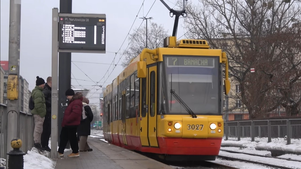 Trams in Warsaw, Poland 2026 || Plac Narutowicza Tram Stop