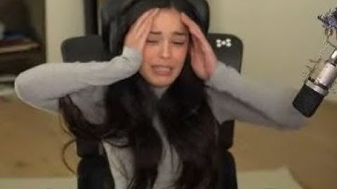 Valkyrae 1v4 CLUTCH in Valorant