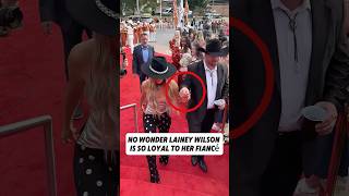 No wonder Lainey Wilson is so loyal to her fiancé.#shorts#laineywilson#celebrity#youtube